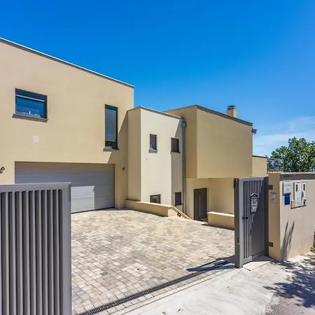 House Casa Lux Holiday home