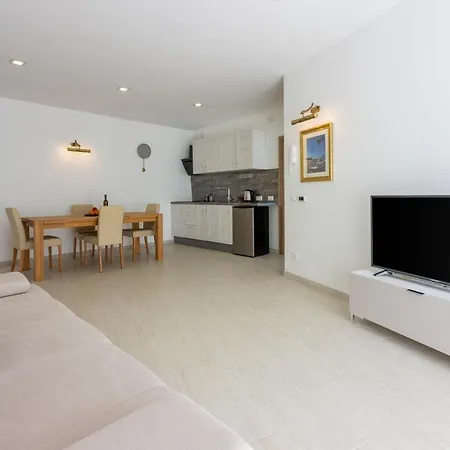 Holiday home House Casa Lux *