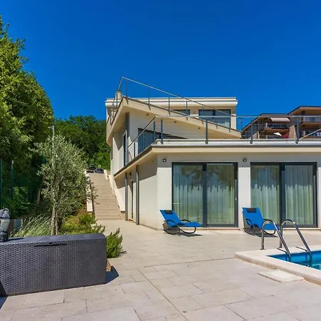 House Casa Lux Holiday home *