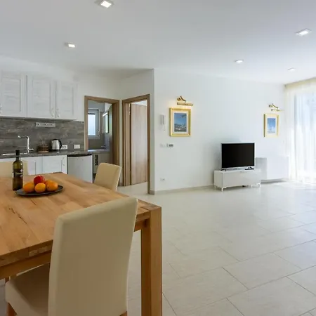 House Casa Lux Holiday home *